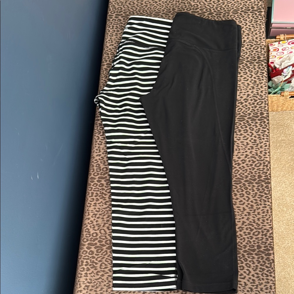 ATHLETA leggings (CAPRI length)-2 pair-MED